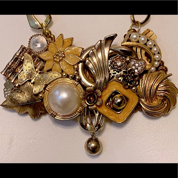 Vintage Repurposed Mixed Media Assemblage Collage Statement Necklace Artisan - Picture 3 of 10